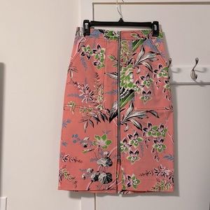 Diane Von Furstenberg print A-line skirt, size 4, front full zipper